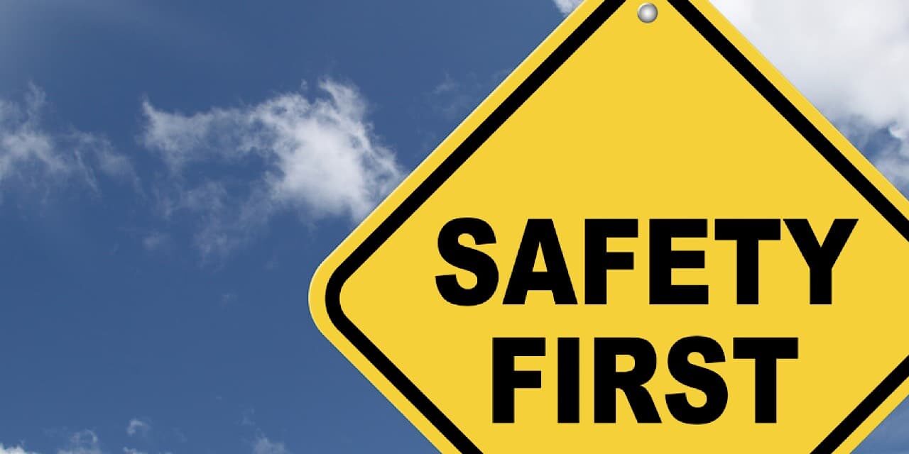 Road safety tips for drivers during the festive season to prevent accidents and ensure a safe journey.